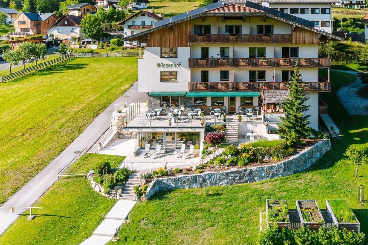 Wiesenhof, Hotel Direkt Am See Weissensee Eksteriør billede